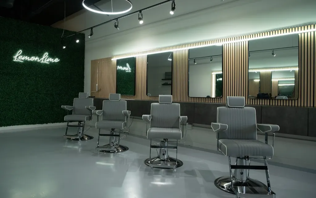 Salon Lemonlime Barbershop — Barber shop in Boisbriand